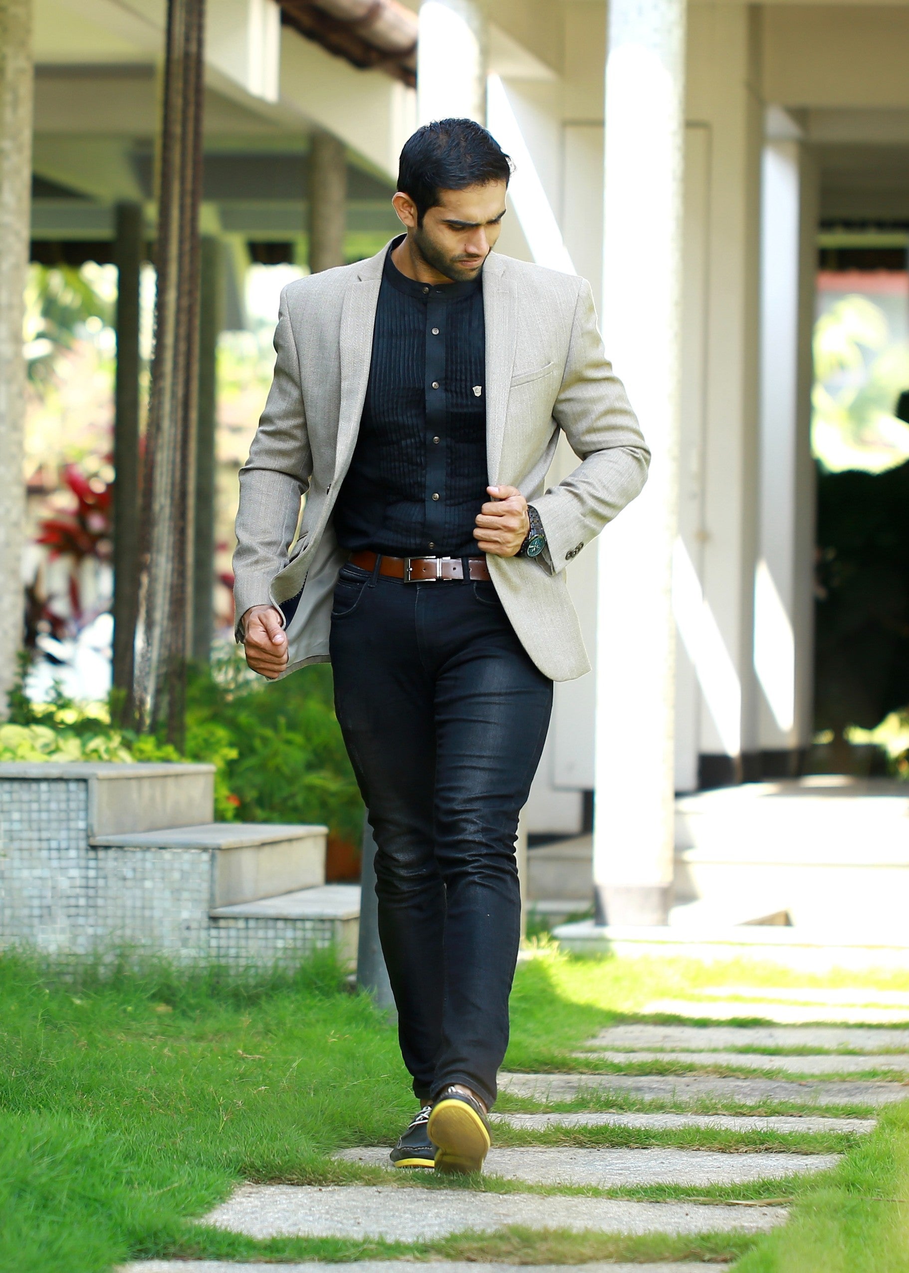 Beige Casual Blazer Set with Black  Pleated Shirt & Pants