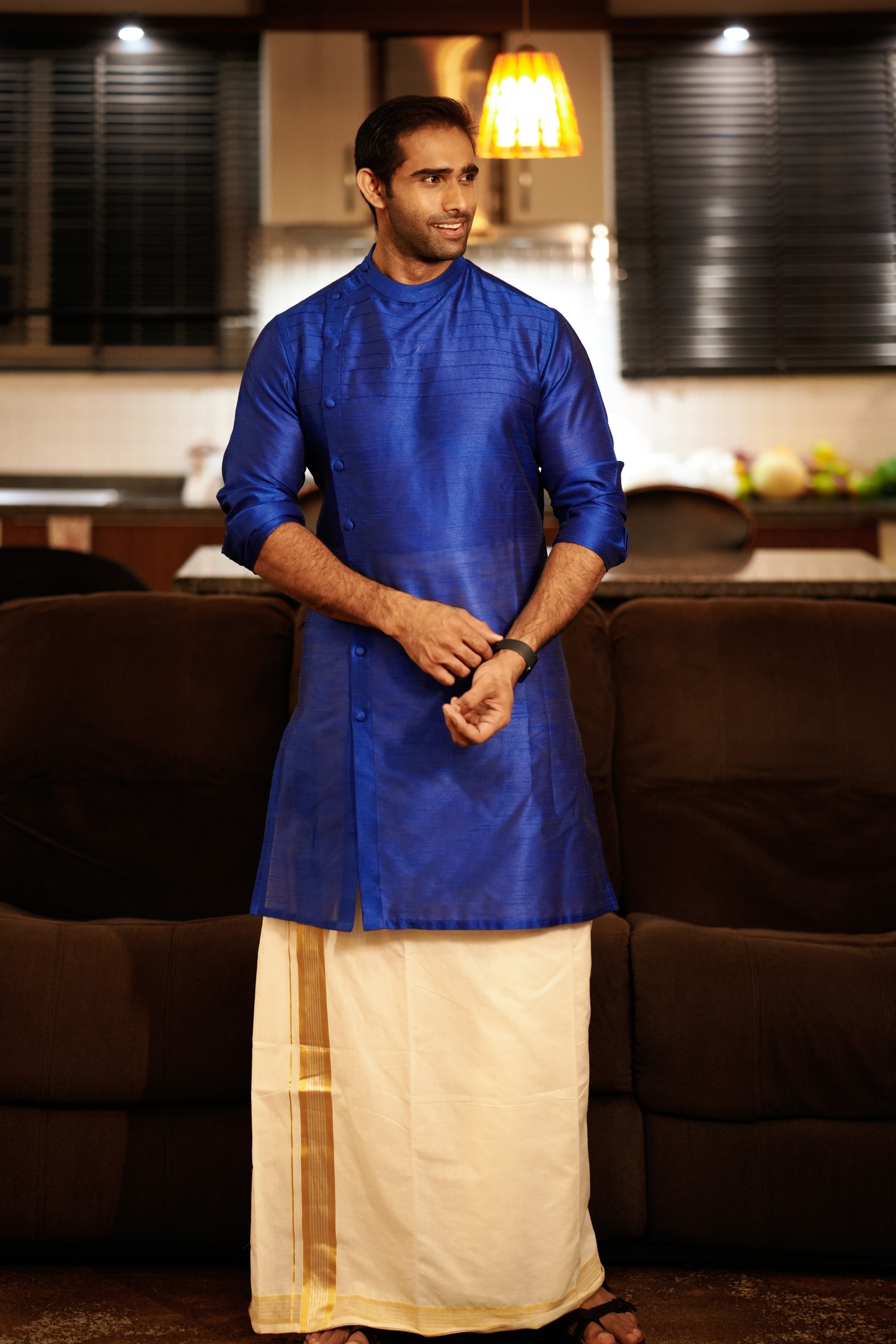Cobalt Blue Horizontal Side Open Kurta Set (Kurta + Kasavu Munde)
