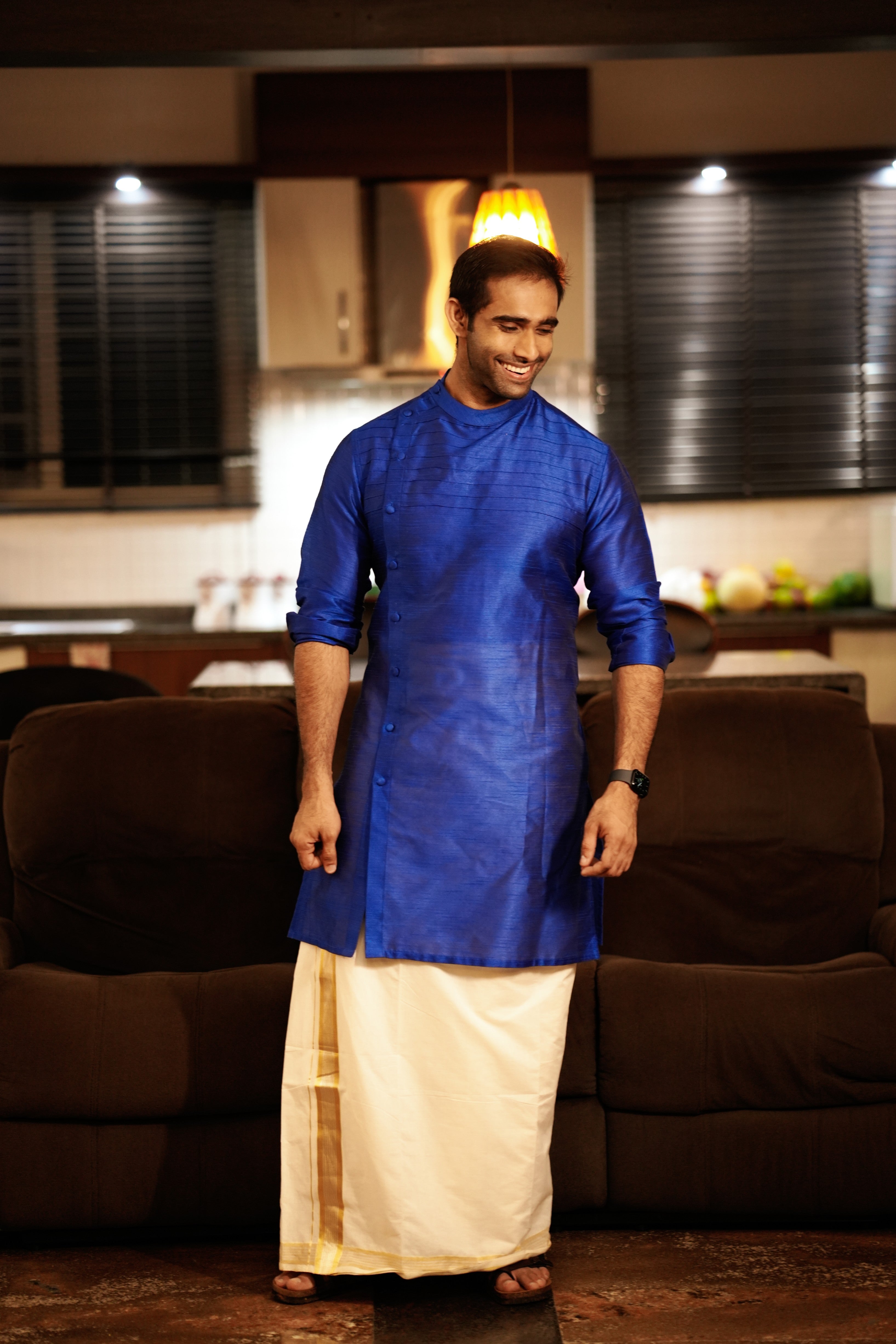 Cobalt Blue Horizontal Side Open Kurta Set (Kurta + Kasavu Munde)